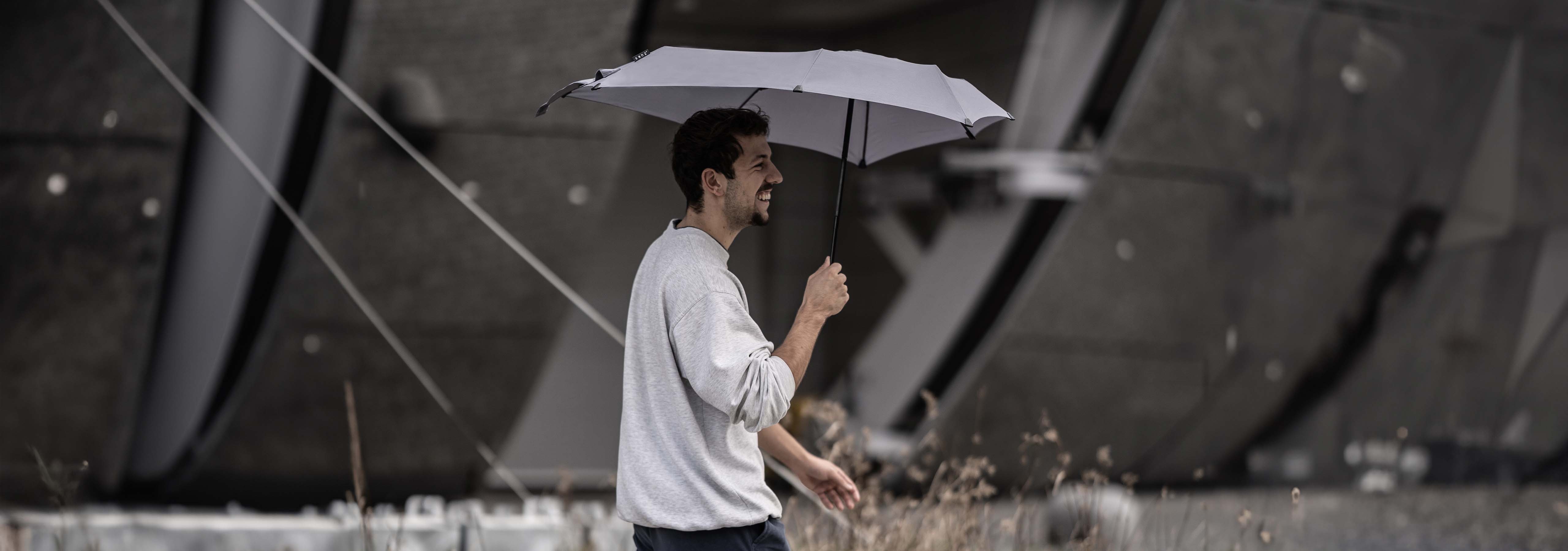 Azijn Virus Diploma windproof umbrella by senz° | Buy the original on senz.com